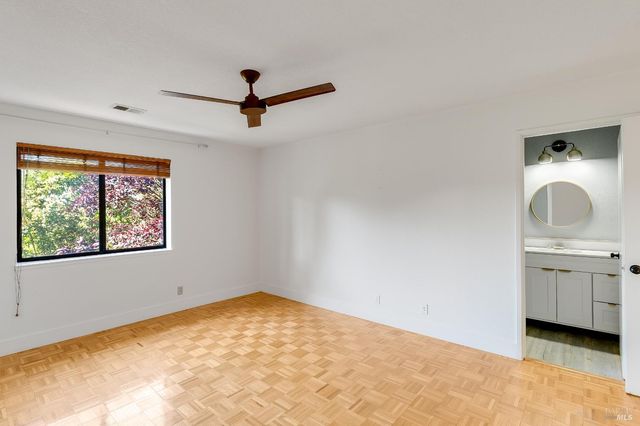 528 Laurel Ct, Benicia, CA 94510