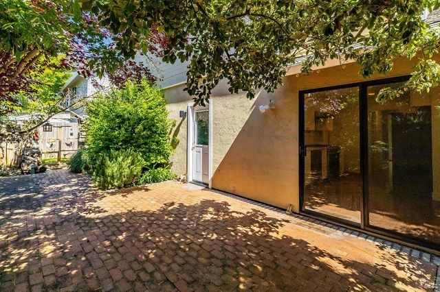 528 Laurel Ct, Benicia, CA 94510