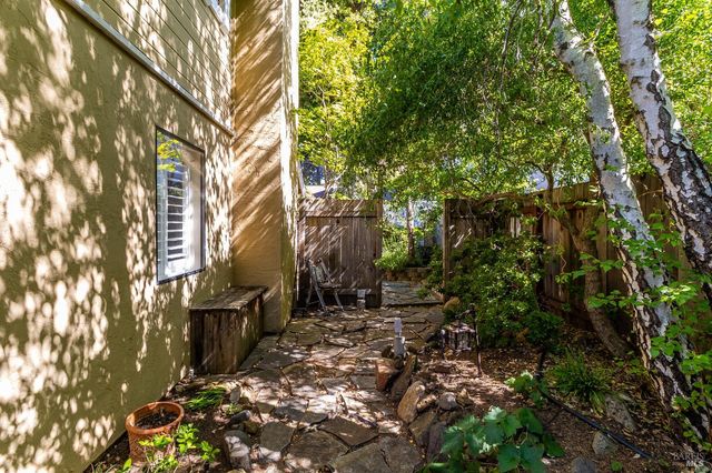 528 Laurel Ct, Benicia, CA 94510