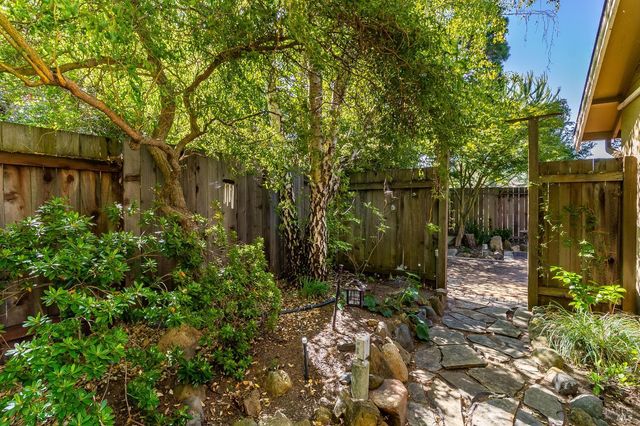 528 Laurel Ct, Benicia, CA 94510