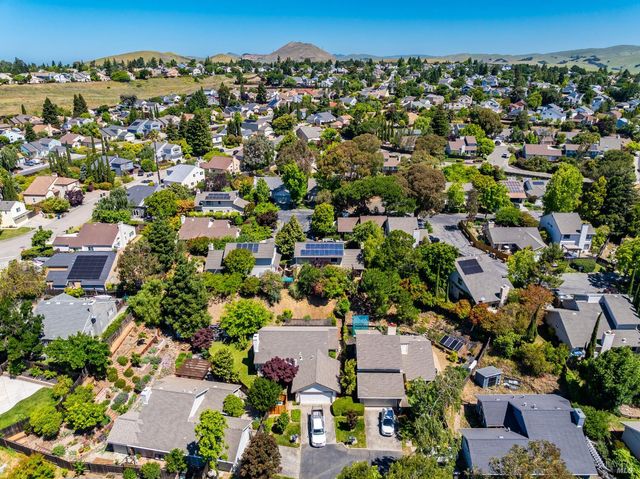 528 Laurel Ct, Benicia, CA 94510