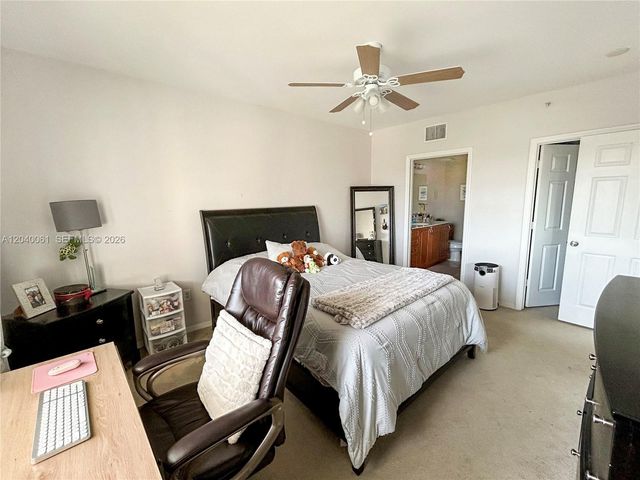 6458 Emerald Dunes Drive 303, West Palm Beach, FL 33411
