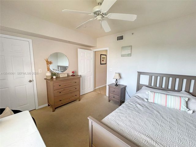 6458 Emerald Dunes Drive 303, West Palm Beach, FL 33411