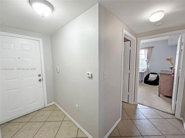 6458 Emerald Dunes Drive 303, West Palm Beach, FL 33411