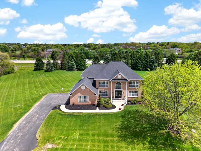 5N915 Baker Hill Court, St. Charles, IL 60175