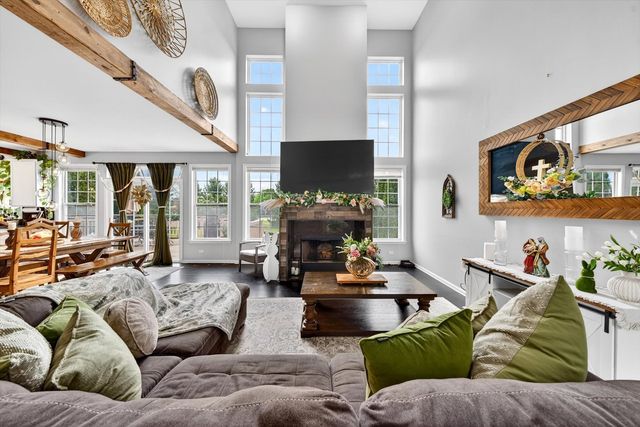 5N915 Baker Hill Court, St. Charles, IL 60175