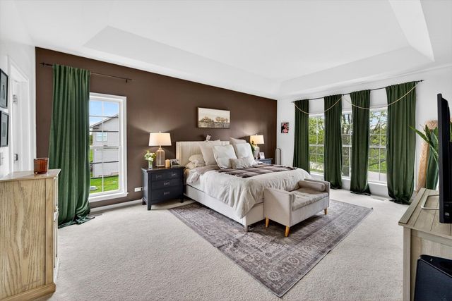 5N915 Baker Hill Court, St. Charles, IL 60175