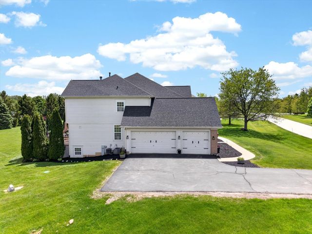 5N915 Baker Hill Court, St. Charles, IL 60175