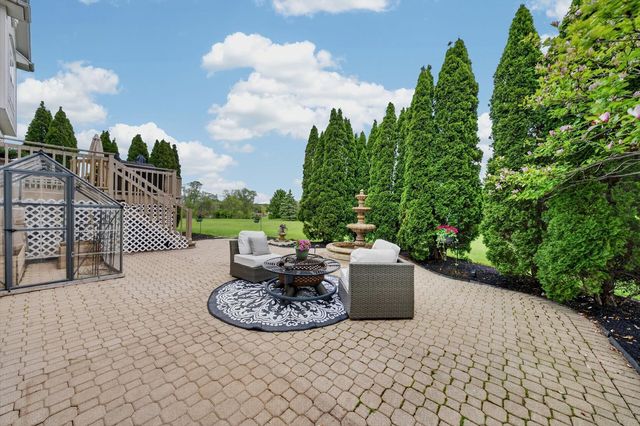 5N915 Baker Hill Court, St. Charles, IL 60175