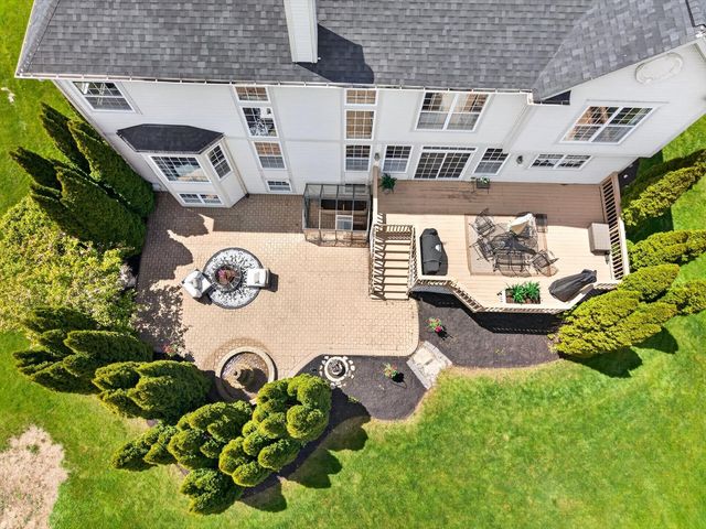 5N915 Baker Hill Court, St. Charles, IL 60175