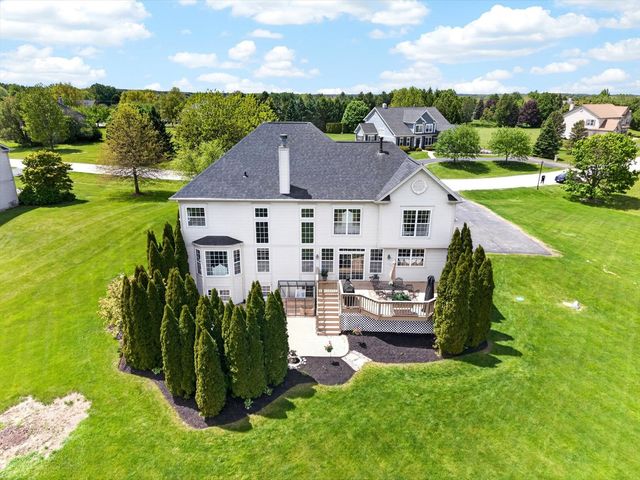5N915 Baker Hill Court, St. Charles, IL 60175