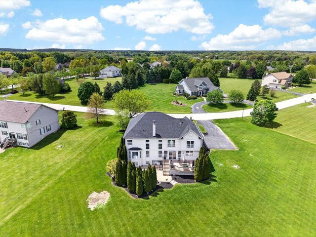 5N915 Baker Hill Court, St. Charles, IL 60175