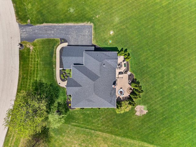 5N915 Baker Hill Court, St. Charles, IL 60175