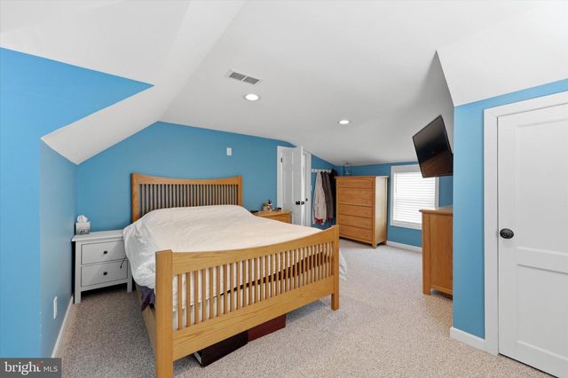 100 5TH ST, Brooklawn, NJ 08030