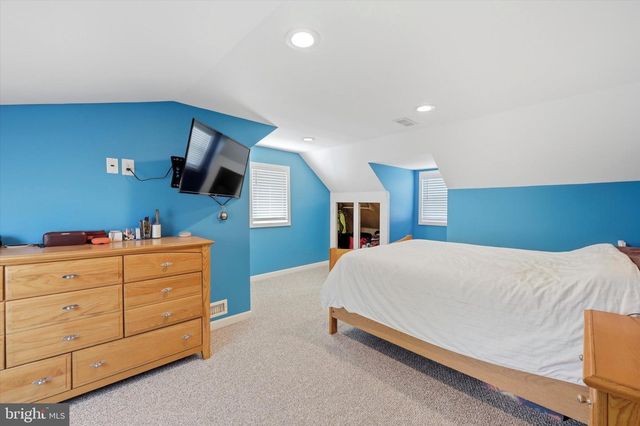 100 5TH ST, Brooklawn, NJ 08030