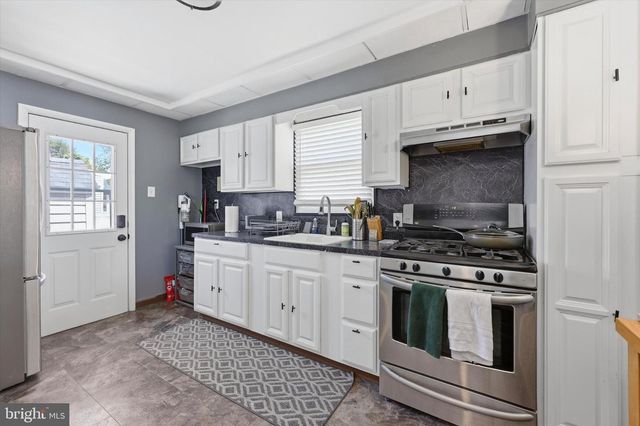 100 5TH ST, Brooklawn, NJ 08030