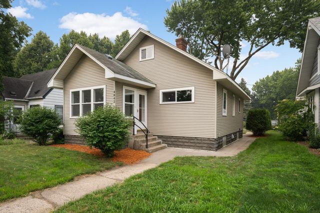 4842 34th Avenue S, Minneapolis, MN 55417