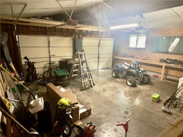 124 Hillcrest Drive, Nevada, MO 64772