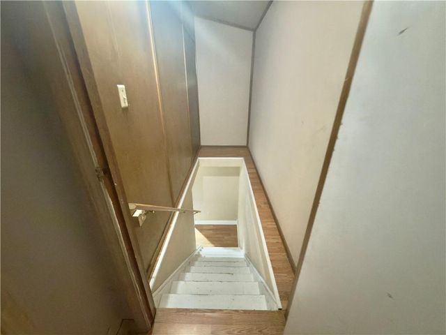 124 Hillcrest Drive, Nevada, MO 64772