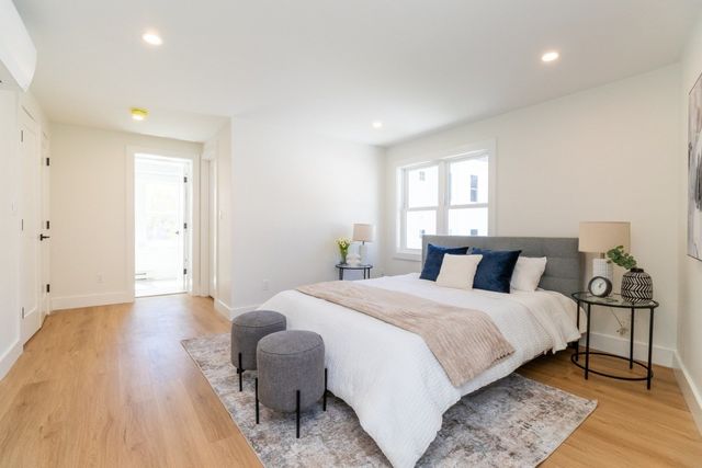 30 Columbus Ave 4, Waltham, MA 02451