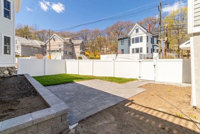 30 Columbus Ave 4, Waltham, MA 02451