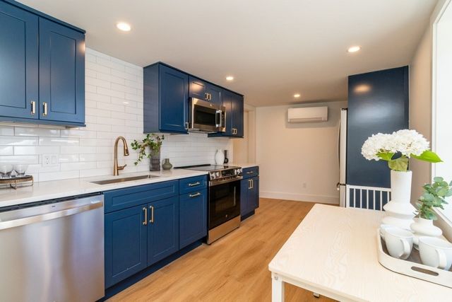 30 Columbus Ave 4, Waltham, MA 02451