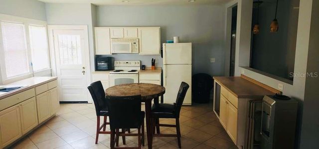 203 W SOUTH AVENUE, Tampa, FL 33603
