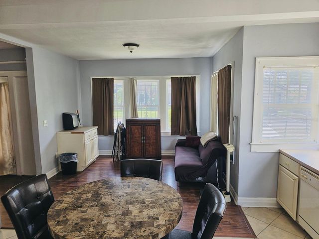 203 W SOUTH AVENUE, Tampa, FL 33603