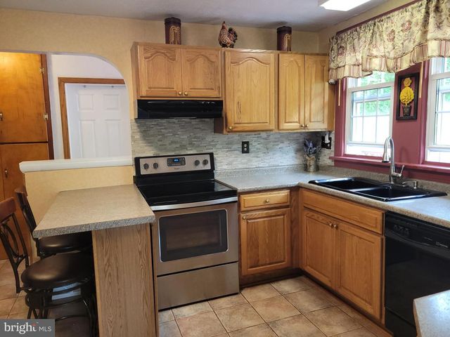 1221 VALLEY VIEW RD, Bellefonte, PA 16823