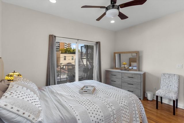 450 E Bowen Avenue 2W, Chicago, IL 60653