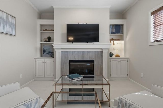 20219 W 93rd Street, Lenexa, KS 66220