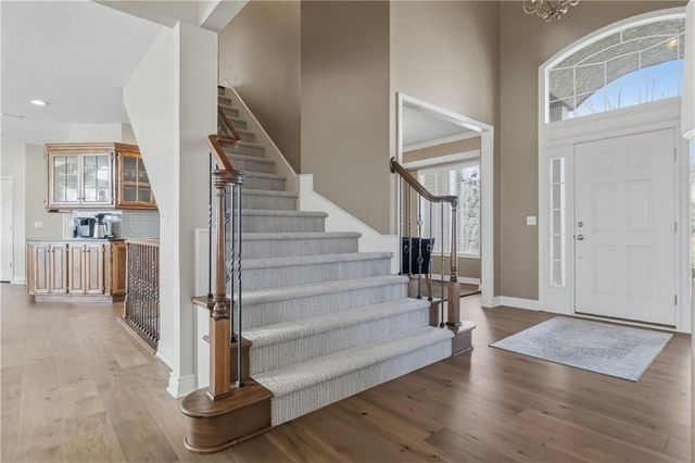 20219 W 93rd Street, Lenexa, KS 66220