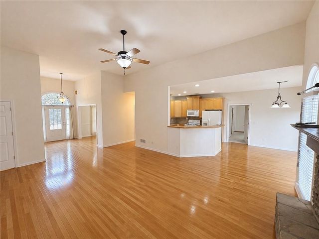 9235 Waterside Drive, Ball Ground, GA 30107
