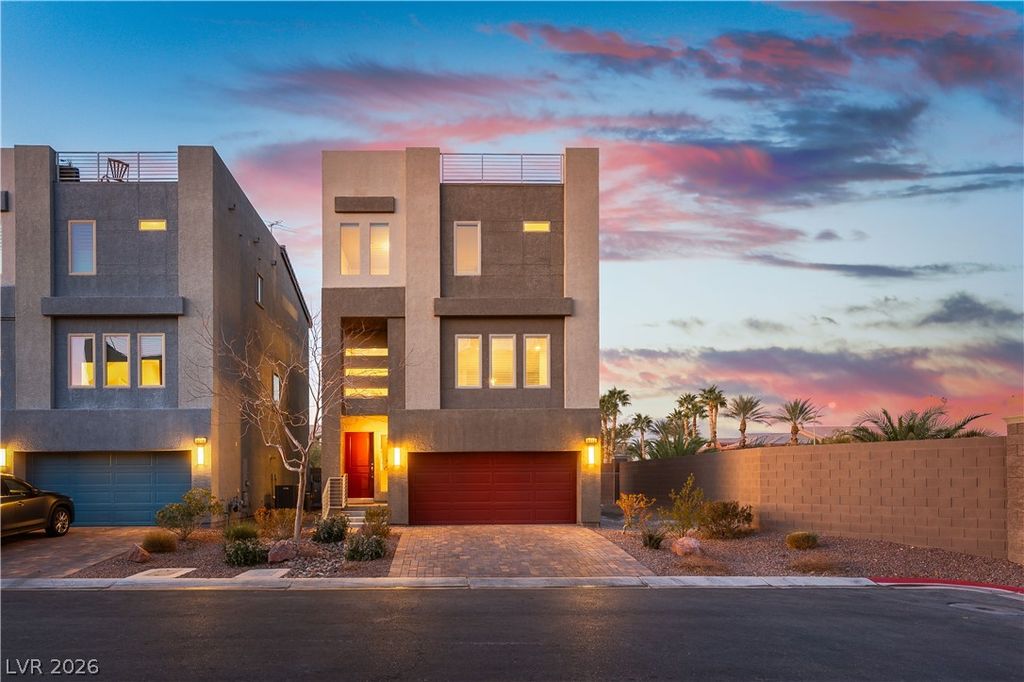 8012 Carpenter Creek Avenue, Las Vegas, NV 89113 — exterior