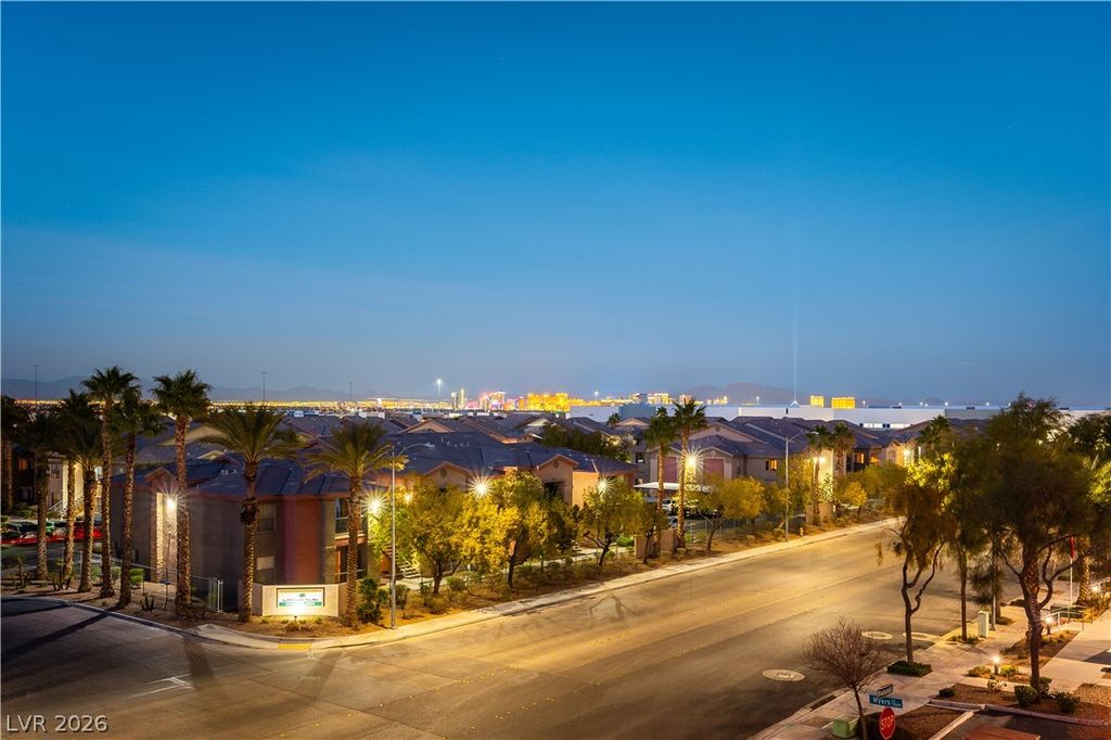 8012 Carpenter Creek Avenue, Las Vegas, NV 89113 — photo 4