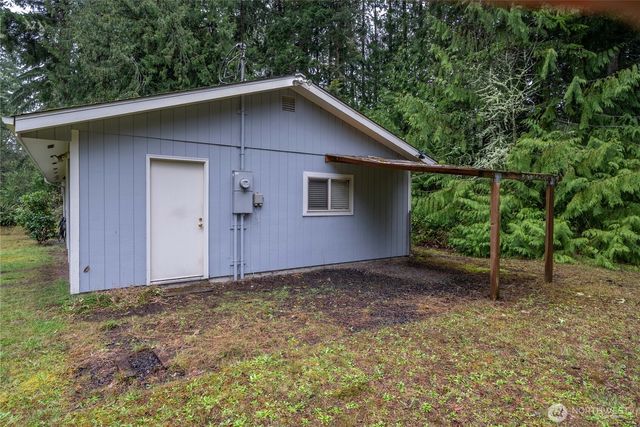 4692 NE Lincoln Road, Poulsbo, WA 98370