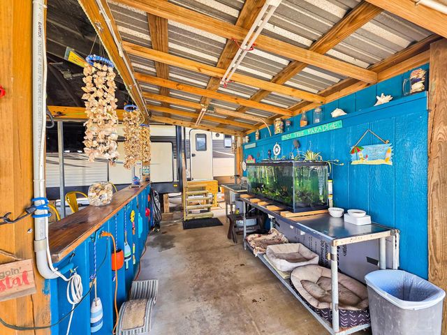 1049 N Sage Road, Crystal Beach, TX 77650