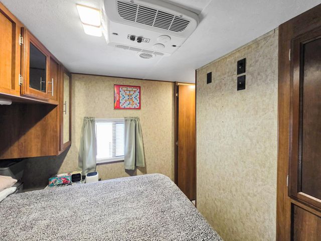 1049 N Sage Road, Crystal Beach, TX 77650