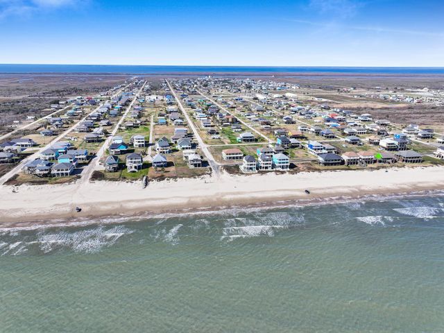 1049 N Sage Road, Crystal Beach, TX 77650