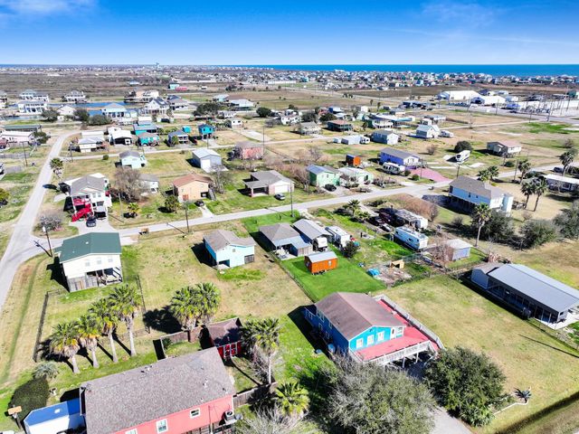 1049 N Sage Road, Crystal Beach, TX 77650