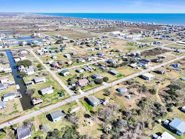 1049 N Sage Road, Crystal Beach, TX 77650