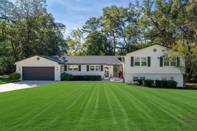 1001 Lothian Drive, Tallahassee, FL 32312