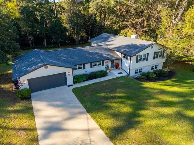 1001 Lothian Drive, Tallahassee, FL 32312