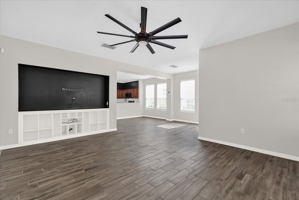 Image 7 of property listing at 7123 RED LANTERN DRIVE, Harmony, FL 34773