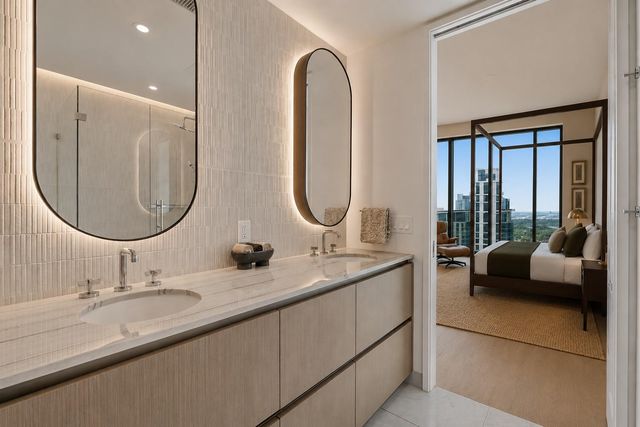 610 Davis ST 4301, Austin, TX 78701