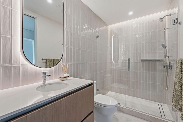 610 Davis ST 4301, Austin, TX 78701