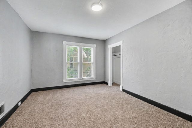 710 Wheaton Avenue, Kalamazoo City, MI 49008