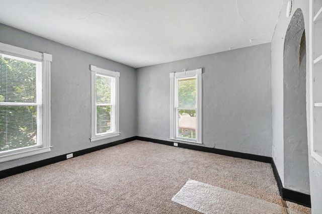 710 Wheaton Avenue, Kalamazoo City, MI 49008
