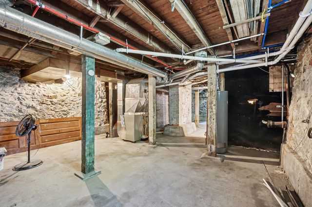 710 Wheaton Avenue, Kalamazoo City, MI 49008
