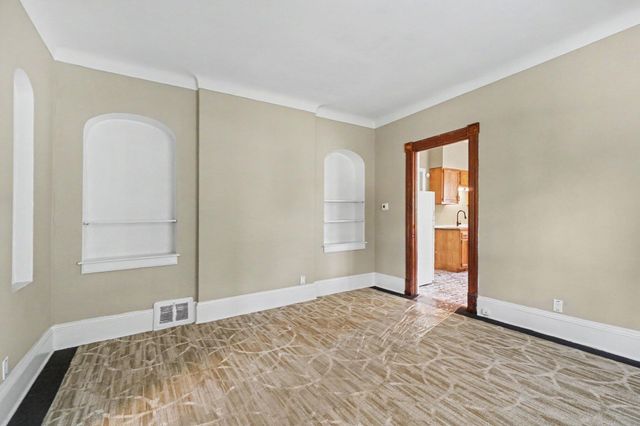 710 Wheaton Avenue, Kalamazoo City, MI 49008